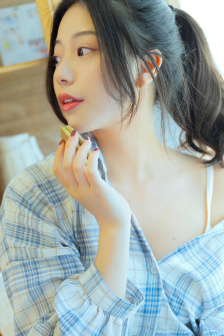 女人高潮抽搐潮喷小说